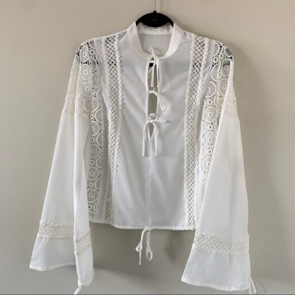 Tularosa Revolve Farrah Blouse Long Flare Sleeve  Crochet Lace Ivory Size Small - Picture 7 of 15